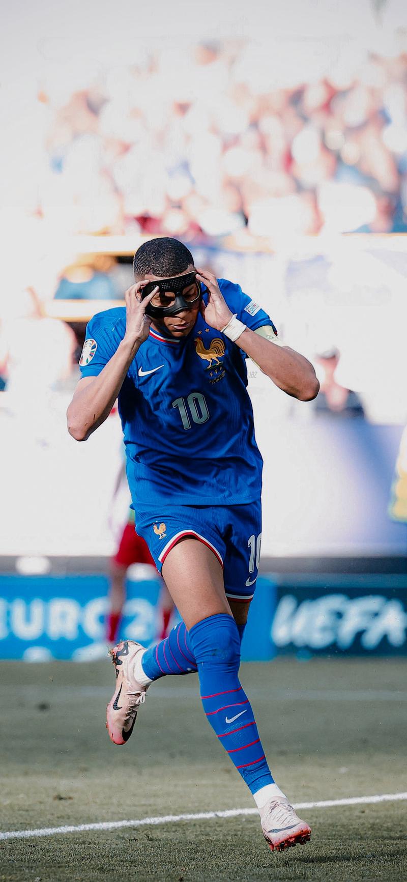 2026世界杯完整赛程出炉，球员们不得不接受酷暑考验（2026世界杯全赛程揭晓，球员将直面酷暑挑战）