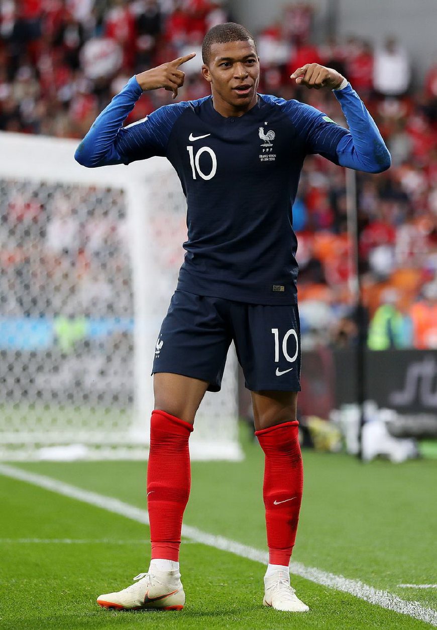 篮球小将如何快速脱颖而出？（篮球新秀怎样迅速崭露头角？）