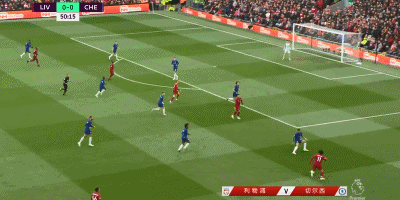 球星压哨三分把比赛送进加时（巨星压哨三分扳平，比赛拖入加时）