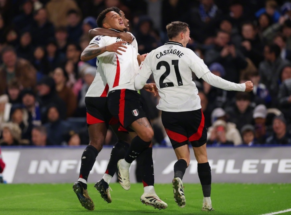 非洲雄狮无缘世界杯，曼联暗中得利（非洲雄狮止步世界杯，曼联成隐形赢家）