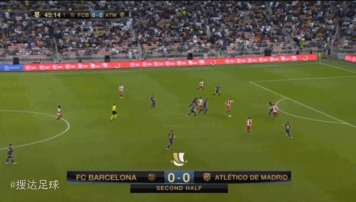 为了让阿隆索来皇马废了自己两年，去年给安切洛蒂5000万买人也不至于这样（为等阿隆索接班皇马两年空转，去年给安切洛蒂5000万引援也不该成这局面）