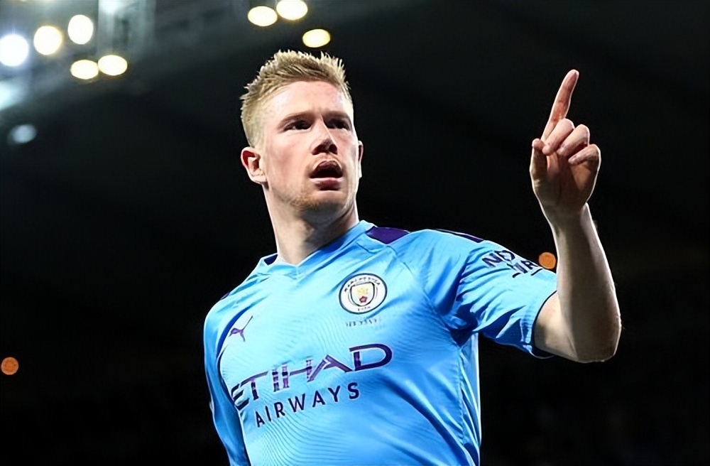 于根伟解释开直播：当年受过舆论的伤，为了我的队员不被难为（于根伟谈开播动机：曾遭舆论所伤，只为护队员免受为难）