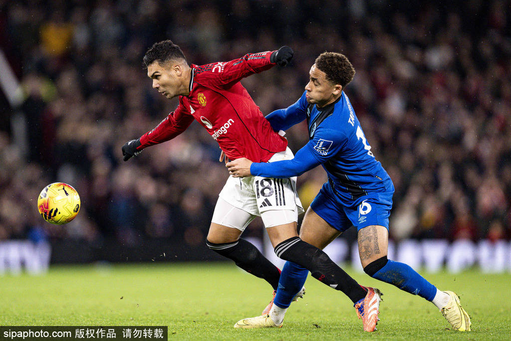 内马尔带伤5球1助攻助桑托斯保级（内马尔忍痛轰入5球送1助 助桑托斯成功保级）