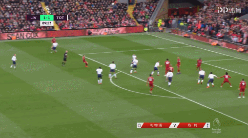 马德兴：中国足球受冷遇因成绩没突破，地方超火爆是大众怒其不争（马德兴：国足成绩难破局致整体遇冷，地方热度高因球迷恨铁不成钢）