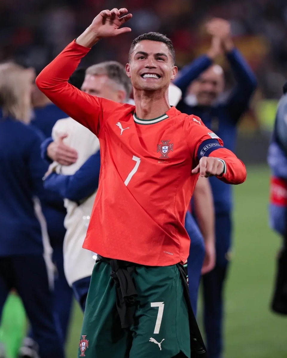 柏太阳神 VS 町田泽维：争冠与亚冠资格的激烈碰撞（柏太阳神对阵町田泽维：冲冠与亚冠门票的巅峰对决）