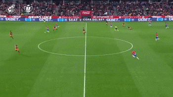 火力强悍！上海海港30轮中超场场进球，从未被零封（火力全开！上海海港中超30轮连场破门，未遭零封）